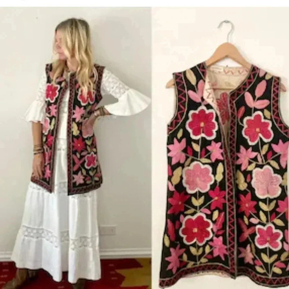 1970s hand embroidered Afghan Hippie waistcoat size S - Picture 7 of 7